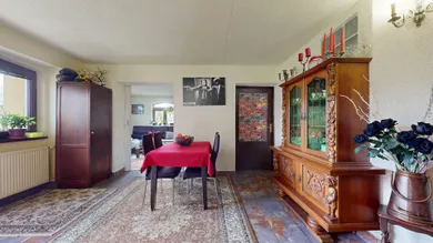 Na predaj 6-izbový dom, 220 m², Sekule