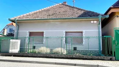 Domy na predaj 4-izbový, Veľký Biel · €179 000