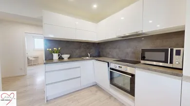 Na predaj 3-izbový byt, 65 m², Trnava, Clementisova