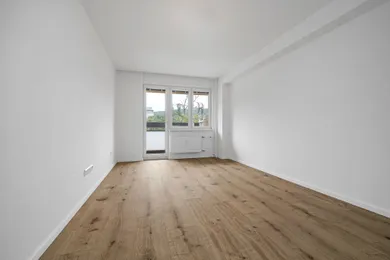Na predaj 3-izbový byt, 80 m², Bratislava-Nové Mesto, Nobelova