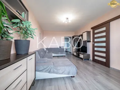 Na predaj 3-izbový byt, 77 m², Nové Zámky, Nábrežná