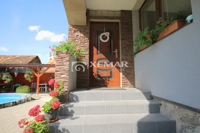 Na predaj 6-izbový dom, 80 m², Hliník nad Hronom, Priehradka