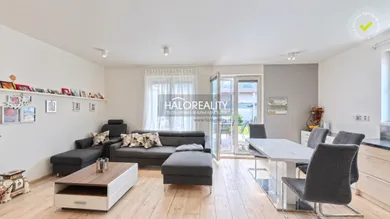Na predaj dom, 114 m², Bratislava-Rača, Východná