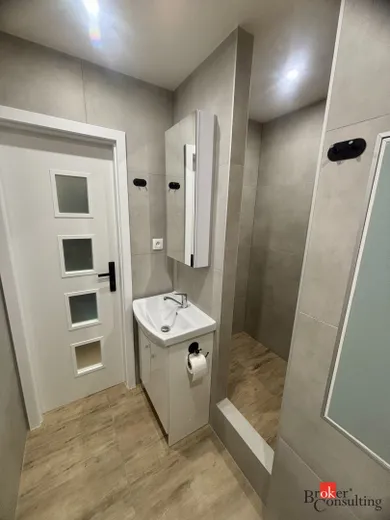 Na prenájom 1-izbový byt, 36 m², Žiar nad Hronom, Novomeského