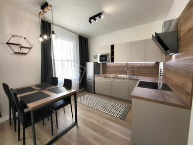 Byty na prenájom 2-izbový, Bratislava-Devínska Nová Ves · €700
