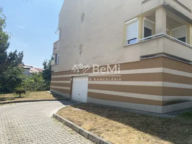 Na predaj objekt, 12 m², Nitra, Južná
