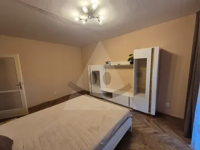 Na prenájom 1-izbový byt, 41 m², Komárno
