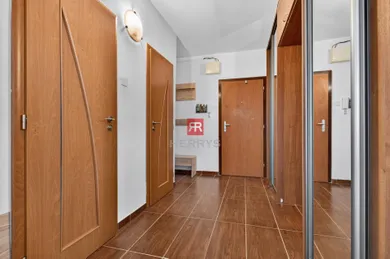 Na predaj 4-izbový byt, 75 m², Bratislava-Vrakuňa, Čiernovodská
