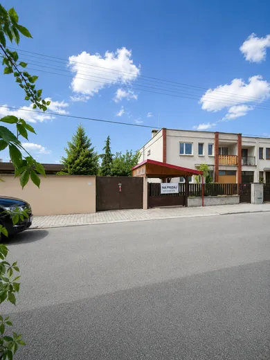 Na predaj dom, 236 m², Malacky, Sadová