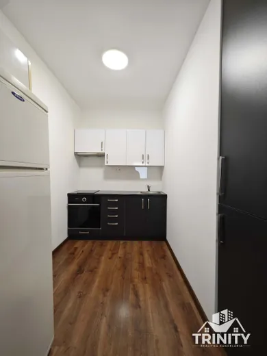 Na prenájom 1-izbový byt, 36 m², Nové Zámky, JUH