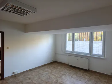 Na prenájom komerčné, 12 m², Poprad, Partizánska