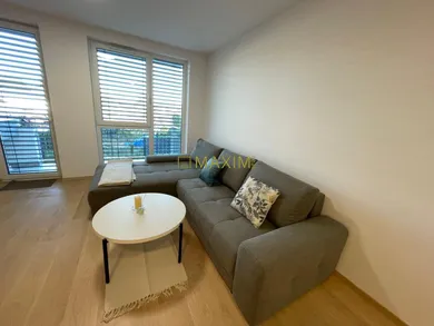 Na prenájom 2-izbový byt, 52 m², Malacky