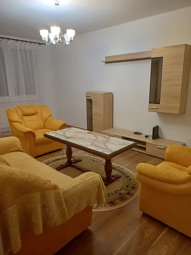 Na prenájom 2-izbový byt, 66 m², Holíč