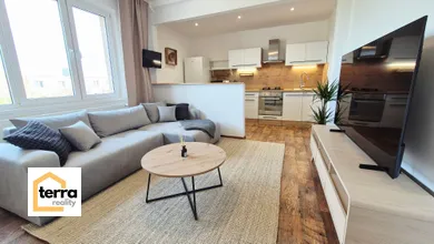 Na prenájom 2-izbový byt, 45 m², Bratislava-Ružinov, Medzilaborecká