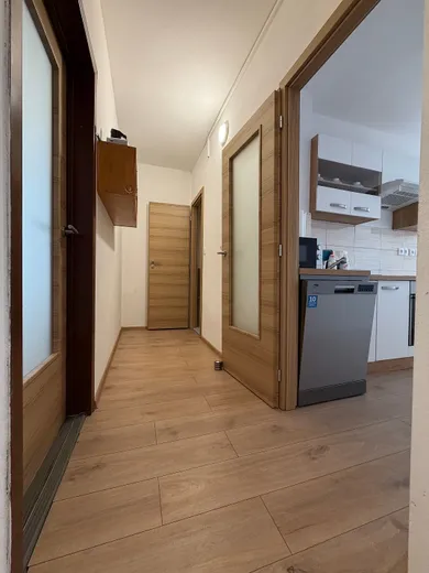 Na prenájom 2-izbový byt, 61 m², Zlaté Moravce, Hviezdoslavova