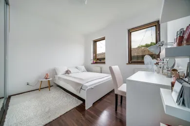 Na predaj 5-izbový dom, 168 m², Senec, Višňová