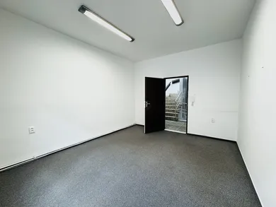 Na prenájom komerčné, 15 m², Žilina