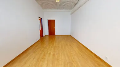 Kiadó kereskedelmi ingatlanok, Bratislava-Rača · €156