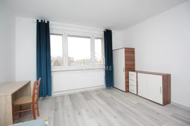 Na prenájom 4-izbový byt, 68 m², Bratislava-Petržalka, Lenardova