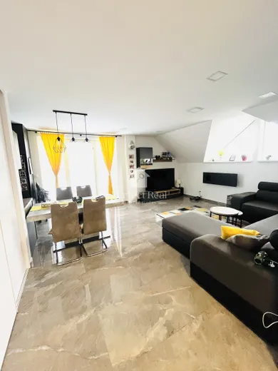 Na predaj 3-izbový byt, 90 m², Zlaté Klasy