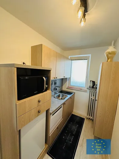 Na prenájom 2-izbový byt, 60 m², Košice-Staré Mesto