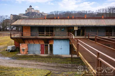 Na prenájom komerčné, 73 m², Trenčín