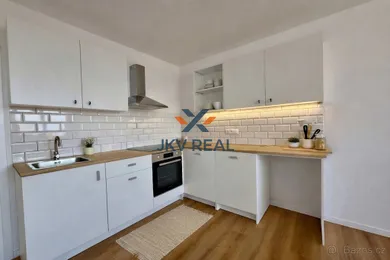 Na predaj 1-izbový byt, 29 m², Bratislava-Ružinov, Košická