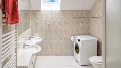 Na predaj 4-izbový byt, 135 m², Bratislava-Dúbravka, Koprivnická