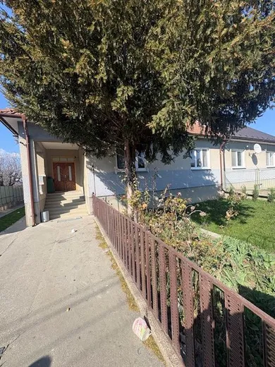 Domy na sprzedaż, 4-pokojowe, Most pri Bratislave · €285 000