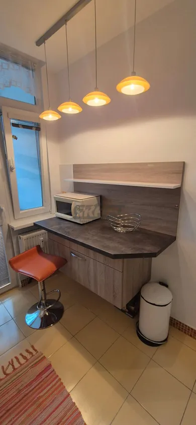 Na prenájom 3-izbový byt, 62 m², Bratislava-Petržalka, Osuského