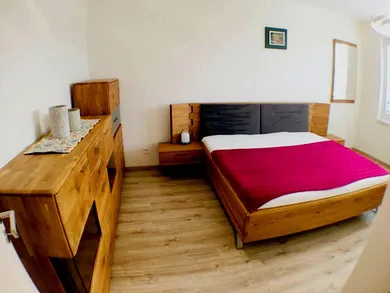 Na prenájom 3-izbový byt, 82 m², Košice-Staré Mesto, Strojárenská
