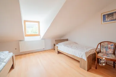 Na predaj 15-izbový dom, 274 m², Spišský Hrhov, Grófska