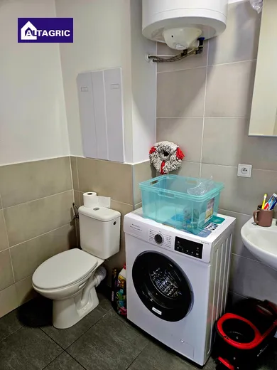 Na predaj 2-izbový byt, 37 m², Komárno, Petőfiho ul.