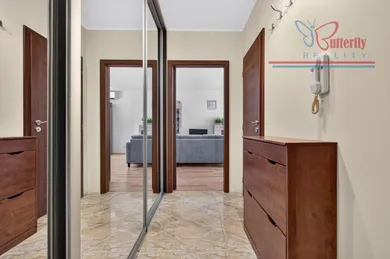 Na predaj 3-izbový byt, 63 m², Pezinok, Veltlínska