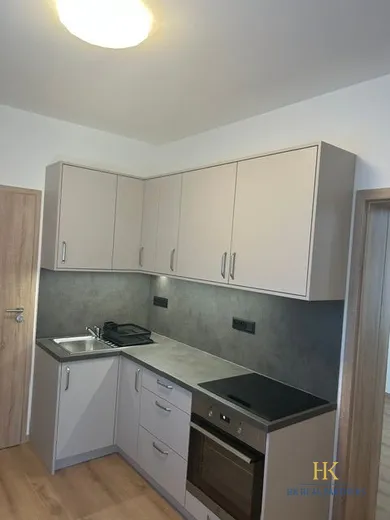 Na prenájom 2-izbový byt, 80 m², Malacky, Gen. M. R. Štefánika