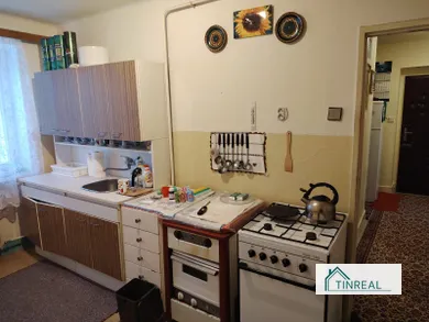 Na predaj 3-izbový byt, 77 m², Snina, Študentská