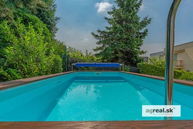 Na predaj 5-izbový dom, 188 m², Bratislava-Staré Mesto