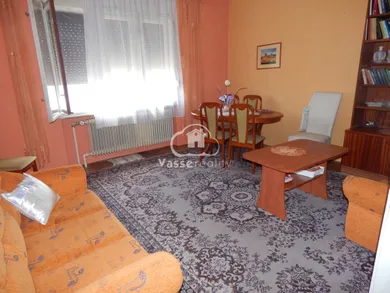 Na predaj 4-izbový dom, 358 m², Salka