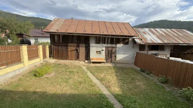 Na predaj 4-izbový dom, 332 m², Bacúch, Lipová