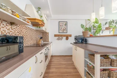 Na predaj 4-izbový byt, 100 m², Bratislava-Rača, Sklabinská