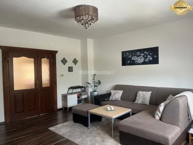 Na predaj 3-izbový dom, 378 m², Bánov