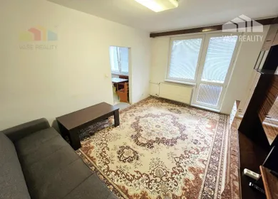 Na prenájom 3-izbový byt, 73 m², Bánovce nad Bebravou, A. Hlinku
