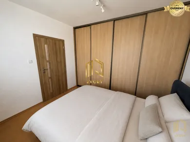 Na predaj 3-izbový byt, 74 m², Senica