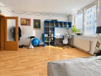 Na predaj 1-izbový byt, 36 m², Bratislava-Karlova Ves, J. Stanislava