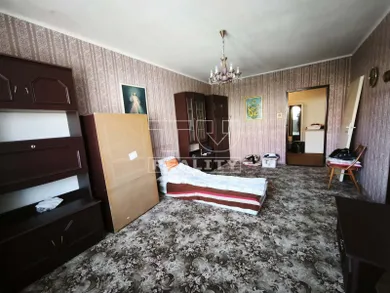 Na predaj 3-izbový byt, 83 m², Nové Mesto nad Váhom