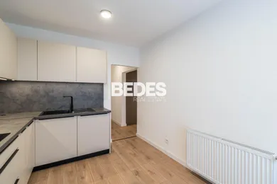 Na predaj 3-izbový byt, 72 m², Prievidza, Šulekova