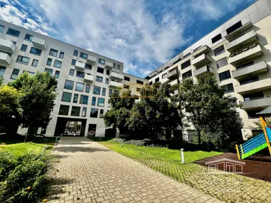 Mieszkania na wynajem, 4-pokojowe, Bratislava-Staré Mesto · €2200