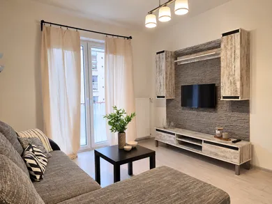 Na prenájom 2-izbový byt, 55 m², Žilina, Hollého