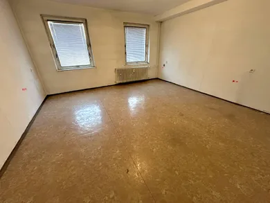 Eladó lakások, 2-szobás, Snina · €67 000