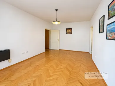 Na predaj 2-izbový byt, 59 m², Banská Bystrica, Družby